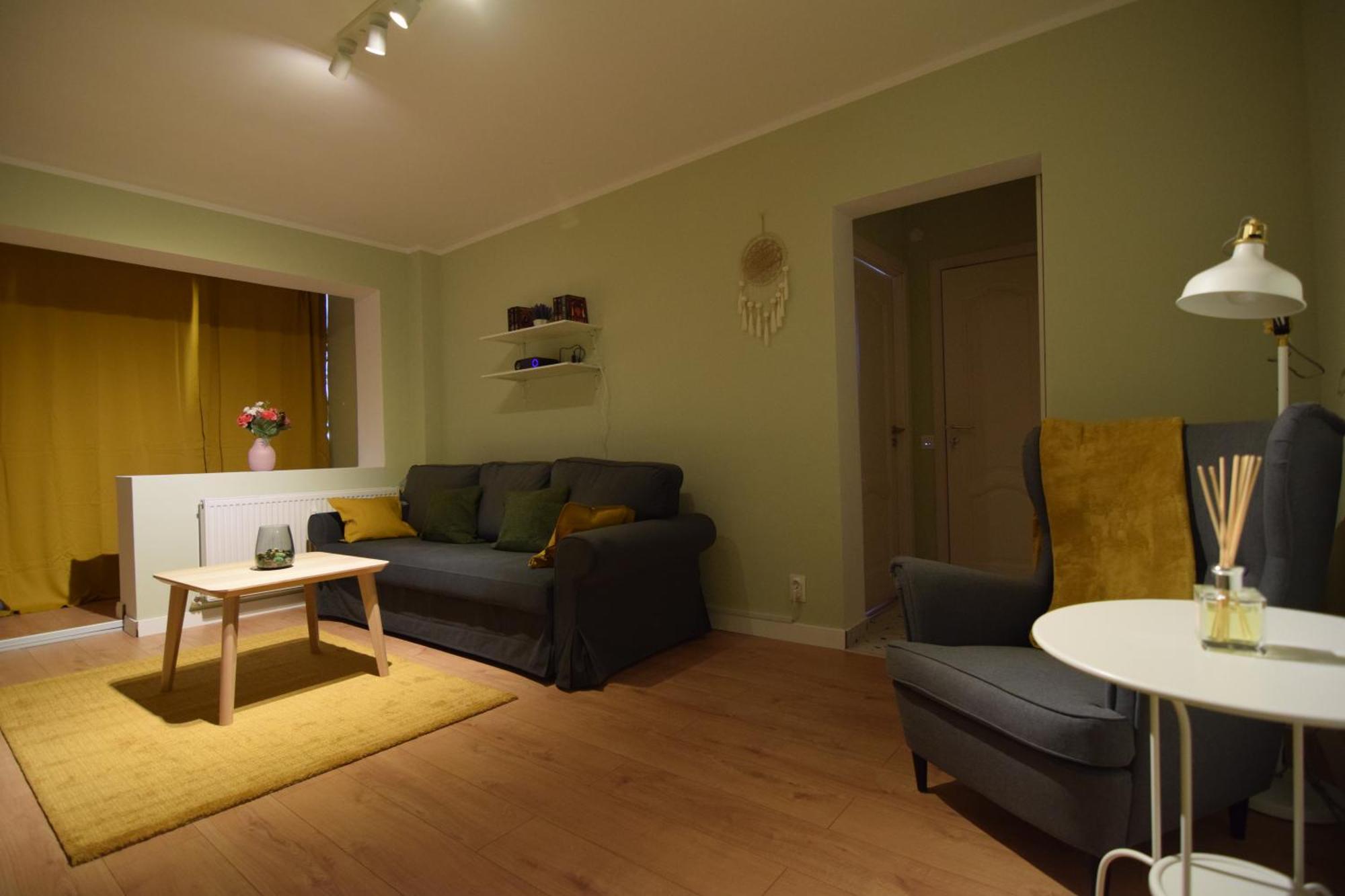 Stylish Apartment With Video Projector Bukares Bagian luar foto