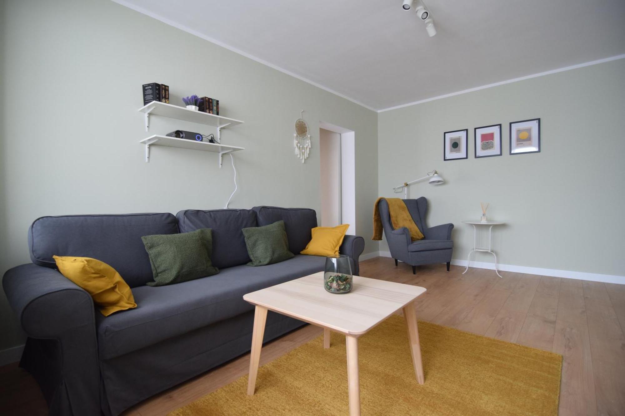 Stylish Apartment With Video Projector Bukares Bagian luar foto